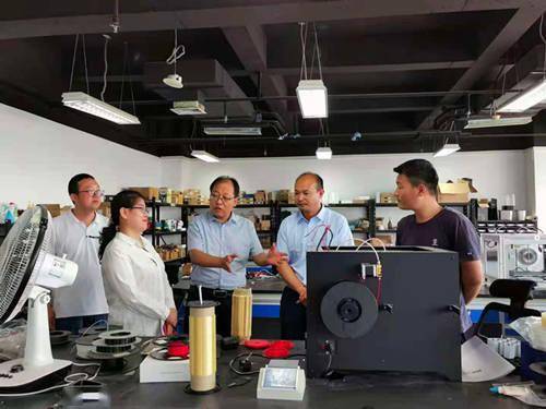 渭南市科技局深入3D打印科技企業孵化器，精準指導高新技術企業申報